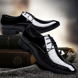 Fashion Business Men Dress Shoes 2019 New Classic Leather Men's Suits Shoes Pointed leisure Slip On Dress Shoes Men Oxfords